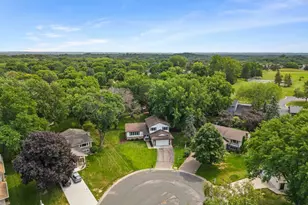 8233 Nevada Cir, Bloomington, MN 55438 - Photo 2