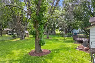 8233 Nevada Cir, Bloomington, MN 55438 - Photo 4