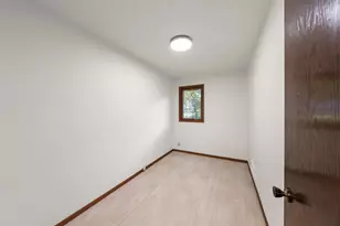 8233 Nevada Cir, Bloomington, MN 55438 - Photo 18