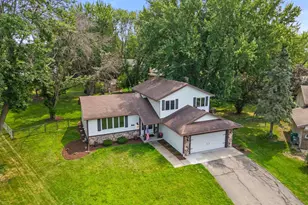 8233 Nevada Cir, Bloomington, MN 55438 - Photo 28