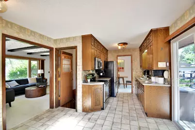 5526 Unity Avenue N, Crystal, MN 55429 - Photo 2
