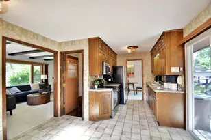 5526 Unity Ave N, Crystal, MN 55429 - Photo 2