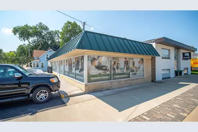 903 Broadway Avenue N, Rochester, MN 55906 - Photo 2
