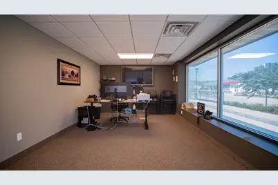 903 Broadway Avenue N, Rochester, MN 55906 - Photo 6