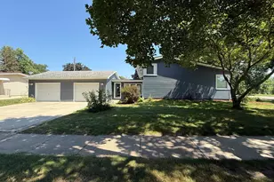 1103 8 1/2 Street SE, Rochester, MN 55904 - Photo 2