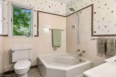 45 Evergreen Road, Dellwood, MN 55110 - Photo 16