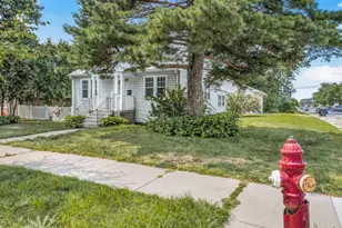 1175 15th Ave SE, Minneapolis, MN 55414 - Photo 2