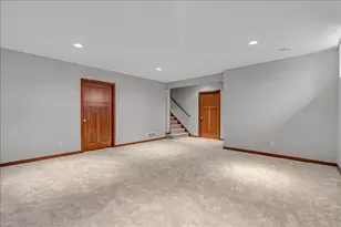 16931 E Lake Dr, Lakeville, MN 55044 - Photo 44