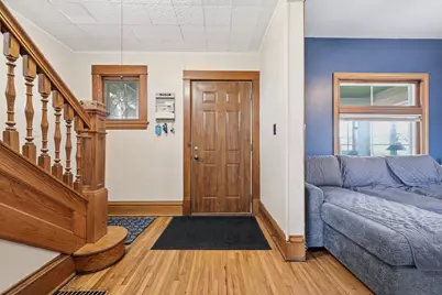 942 Central Avenue W, Saint Paul, MN 55104 - Photo 8