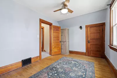 942 Central Avenue W, Saint Paul, MN 55104 - Photo 18