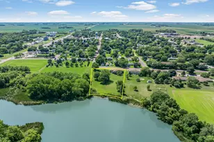 326 Fox Lake Ave, Sherburn, MN 56171 - Photo 4