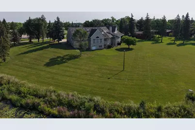 1020 Centennial Drive, Thief River Falls, MN 56701 - Photo 8