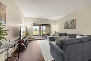 2275 Youngman Ave, Saint Paul, MN 55116 - Photo 1