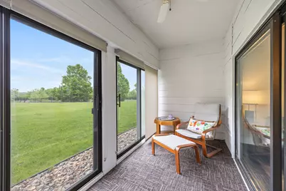 2275 Youngman Avenue #106W, Saint Paul, MN 55116 - Photo 2