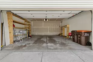 1911 Queens Dr, Woodbury, MN 55125 - Photo 30
