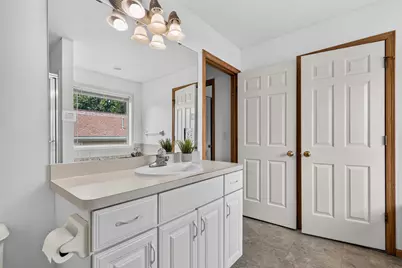 1911 Queens Drive, Woodbury, MN 55125 - Photo 14