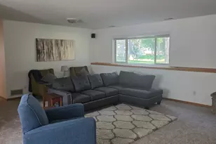 1911 Queens Dr, Woodbury, MN 55125 - Photo 26