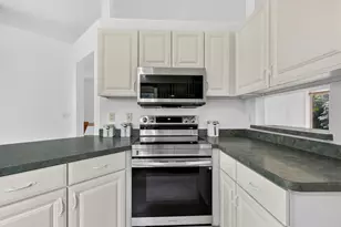 1911 Queens Dr, Woodbury, MN 55125 - Photo 10