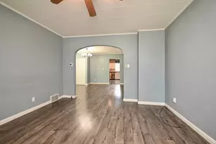 612 Center St, Winona, MN 55987 - Photo 4