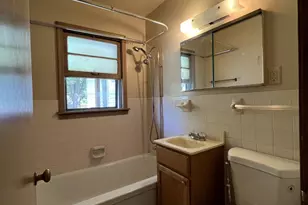 5902 St Albans St N, Shoreview, MN 55126 - Photo 8