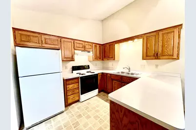 2000 108th Lane NW #203, Coon Rapids, MN 55433 - Photo 4