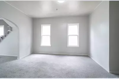 568 Lawson Avenue W, Saint Paul, MN 55117 - Photo 4