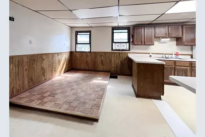 568 Lawson Avenue W, Saint Paul, MN 55117 - Photo 12