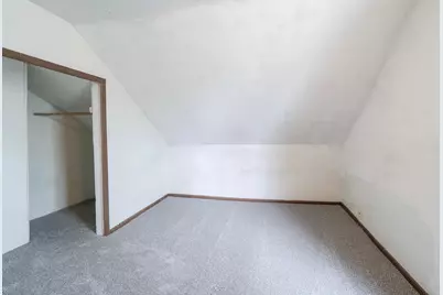 568 Lawson Avenue W, Saint Paul, MN 55117 - Photo 16