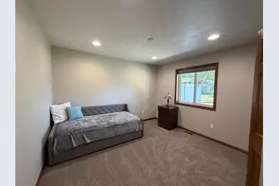 104 W Barck Avenue, Luverne, MN 56156 - Photo 16