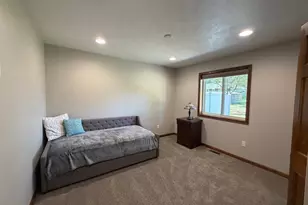 104 W Barck Ave, Luverne, MN 56156 - Photo 16