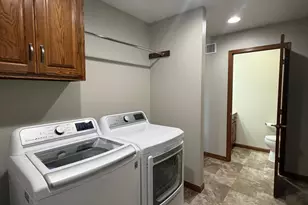 104 W Barck Ave, Luverne, MN 56156 - Photo 18