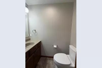 104 W Barck Avenue, Luverne, MN 56156 - Photo 10
