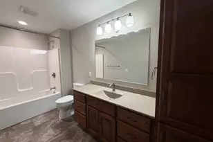 104 W Barck Ave, Luverne, MN 56156 - Photo 14