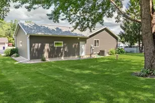 413 Cherry Ave W, Plum City, WI 54761 - Photo 4