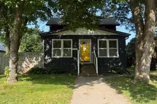 216 Highland Ave, Owatonna, MN 55060 - Photo 2