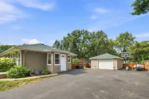 1587 Sextant Ave E, Maplewood, MN 55109 - Photo 22