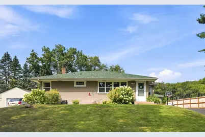 1587 Sextant Avenue E, Maplewood, MN 55109 - Photo 2