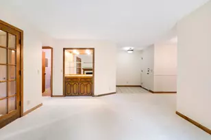 7244 Hunters Run, Eden Prairie, MN 55346 - Photo 12