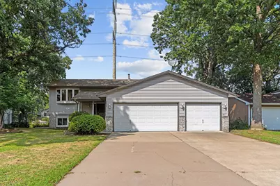 2624 94th Avenue N, Brooklyn Park, MN 55444 - Photo 2