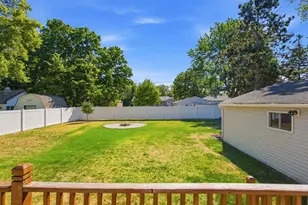 9442 Saratoga Ln N, Maple Grove, MN 55369 - Photo 8