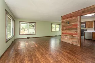 308 Fingal Dr, Alexandria, MN 56308 - Photo 8