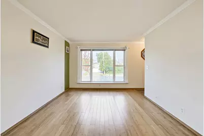 978 Western Avenue N, Saint Paul, MN 55117 - Photo 2