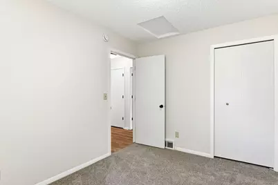 4233 Braddock Trail, Eagan, MN 55123 - Photo 12