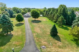 27321 Isle Dr, Chisago City, MN 55013 - Photo 4