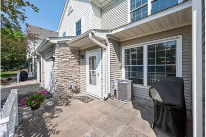 15030 Dunwood Trail, Apple Valley, MN 55124 - Photo 4