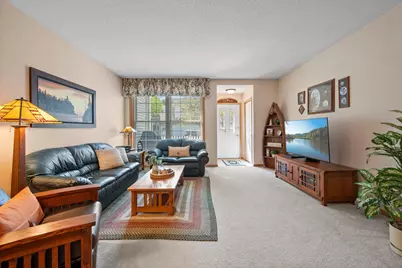 15030 Dunwood Trail, Apple Valley, MN 55124 - Photo 4