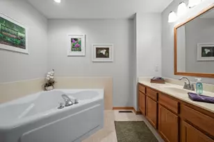 15030 Dunwood Trail, Apple Valley, MN 55124 - Photo 28