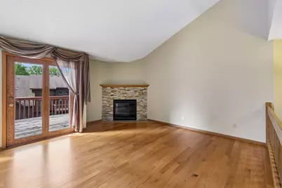 12526 Parkwood Drive, Burnsville, MN 55337 - Photo 8