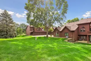 12526 Parkwood Dr, Burnsville, MN 55337 - Photo 30