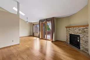 12526 Parkwood Dr, Burnsville, MN 55337 - Photo 6